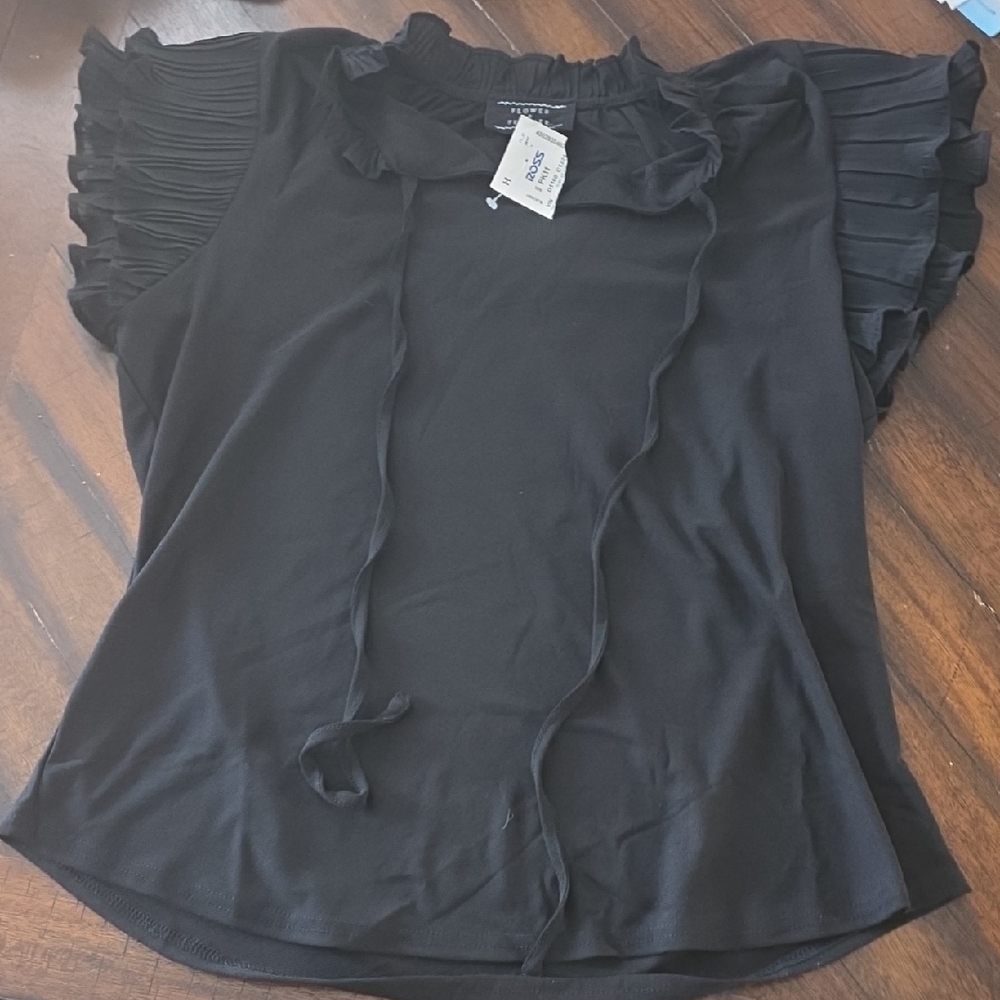 Chic Black Ruffle Sleeve Blouse